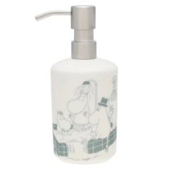 Soap dispenser Bathtime - The Moomins love to take a bath! While having a holiday in the French Riviera the Moomin family ends up staying at a luxury hotel.