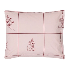 Pillowcase 50x60cm Little My checks - Who would be angrier than Little My woken up from hibernation in the middle of winter? In the pink chequered bedlinen, a squirrel has gnawed a hole in Little My’s sleeping bag, but the ...