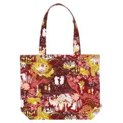 Tote bag Festlige stunder - Gå ut med stil med en feststemt mummi-tote bag! Veskens illustrasjon er basert på Tove Janssons originaltegninger. Moomin 80-kolleksjonen Festlige stunder feirer samhold og vennskap. La oss ...