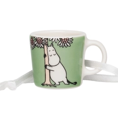 Mini muki Hellyys - The 12-millilitre mugs are mini-sized reproductions of the beloved Moomin mugs. The Loving Care collection embodies the spirit of the Moomin family where love and care are extended to all ...