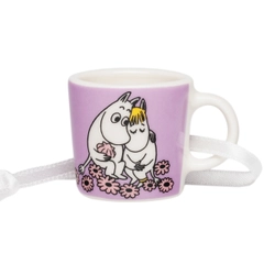Mini mug Sweethearts - The 12-millilitre mugs are mini-sized reproductions of the beloved Moomin mugs. The Sweetheart collection captures the fun and endearing relationship between Moomintroll and Snorkmaiden.