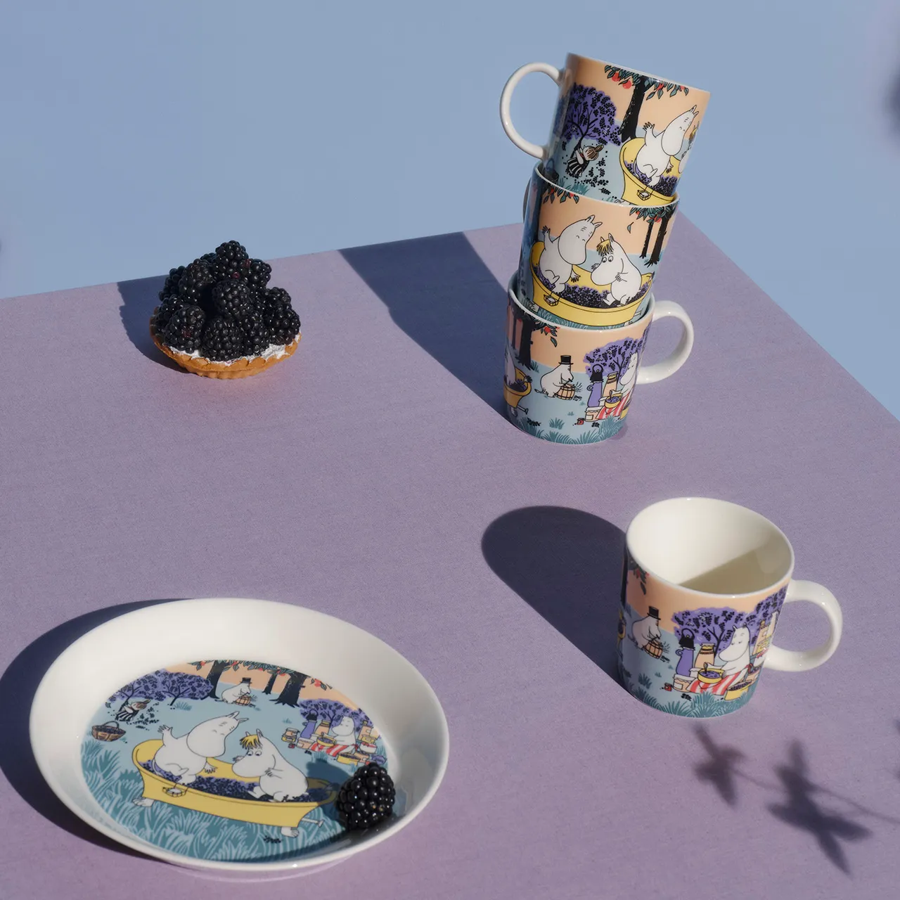 1069421_Moomin_mug_0,3L_Berry_Season_3.jpg