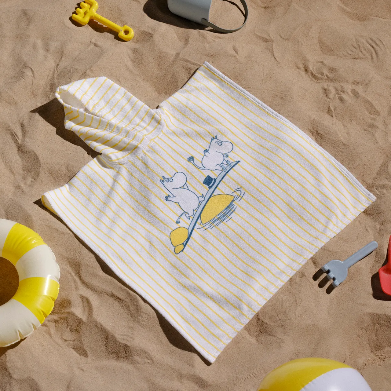 1072664_Moomin_Beach_poncho_velour_2.jpg