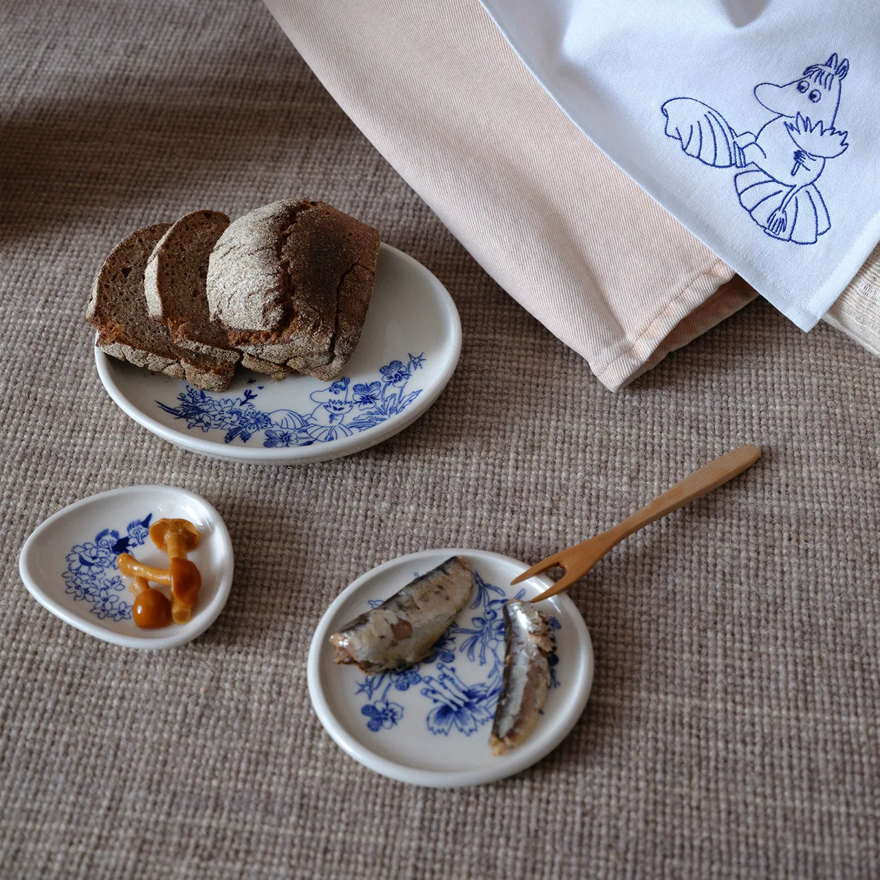 1073506_Moomin_mini_dipping_bowl_Haru_2.jpg