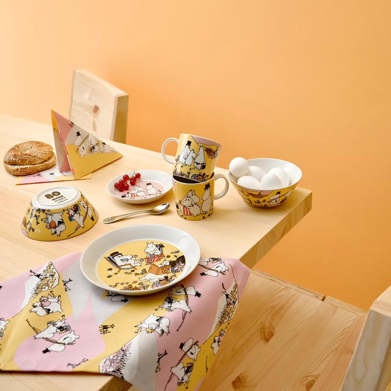 1076310_Moomin_k.tw_50x70cm_Family_Time_GOTS_2.jpg