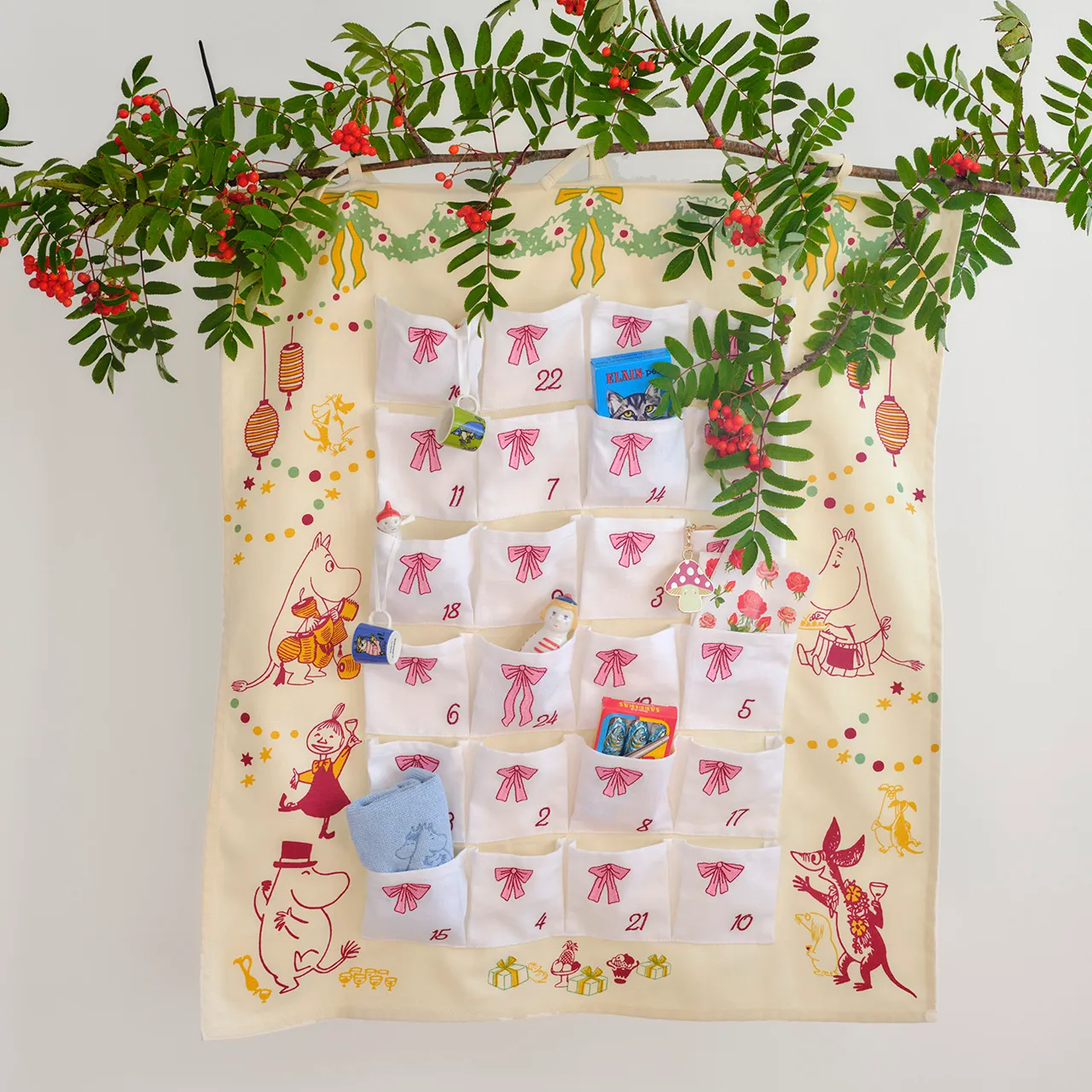 1077453_Moomin Celebration advent  calendar_2.jpg