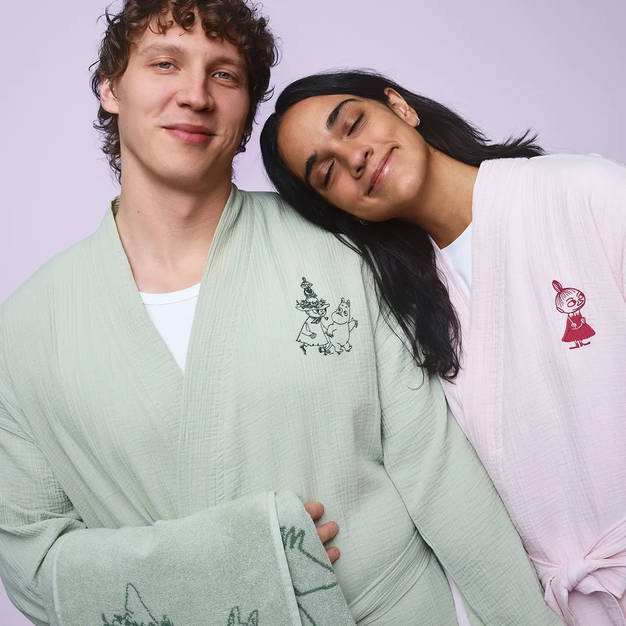 1077717_Moomin_muslin_bathrobe_S_M_pink_GOTS_2.jpg