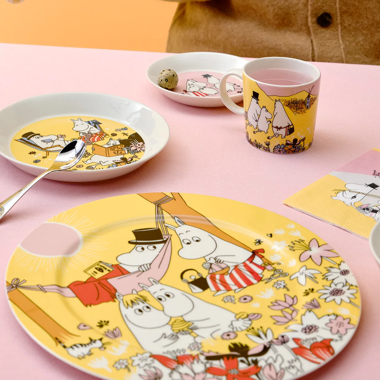 1078811_Moomin serving plate 30cm Family Time y._3.jpg