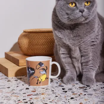 Moomin mug 0,3L Stinky in action