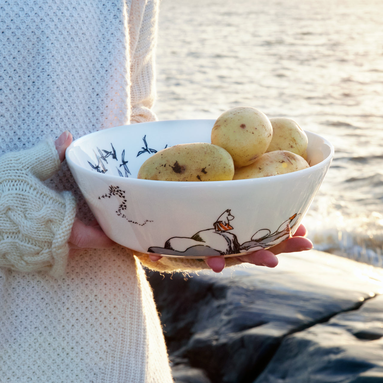 ARABIA ムーミン サービングボウル 23cm True to its Or Moomin serving bowl 23 cm True to its origins | Moomin Arabia