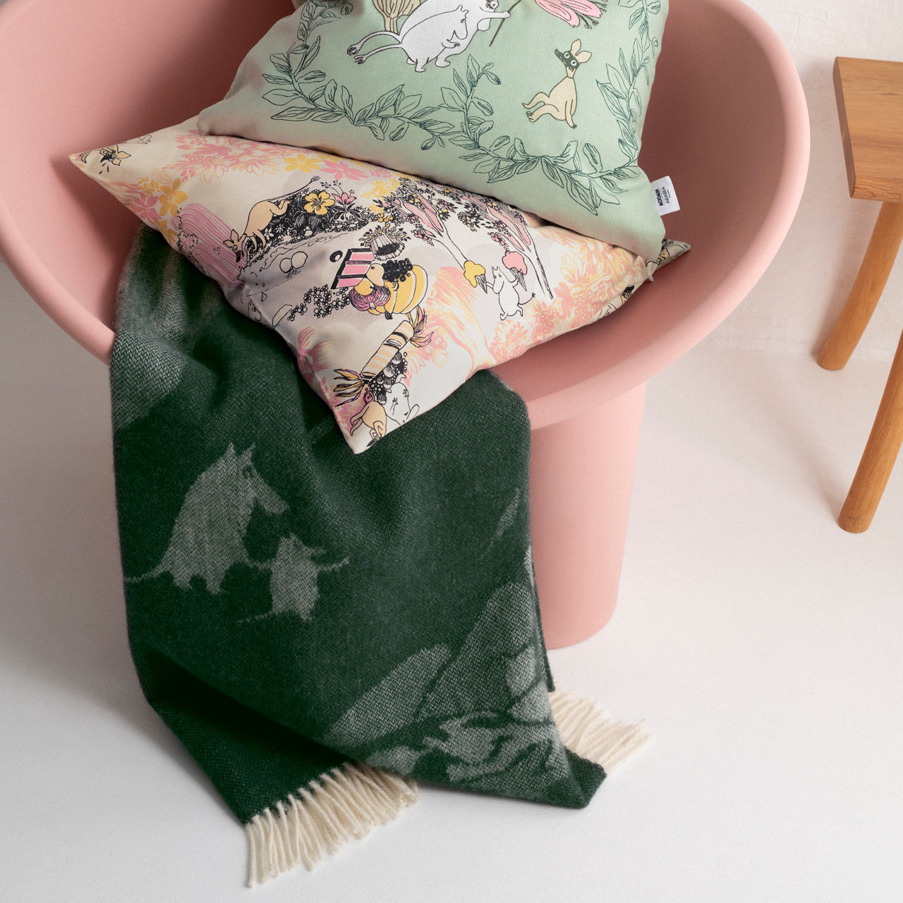 Moomin wool throw green 130x170cm