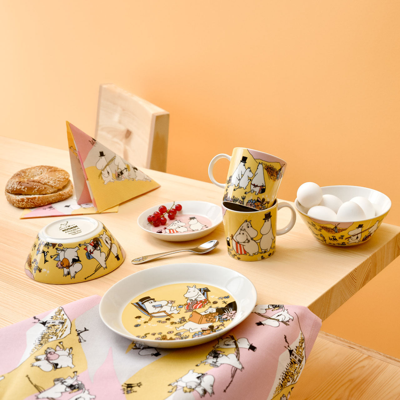 Moomin bowl 15cm Family time | Moomin Arabia