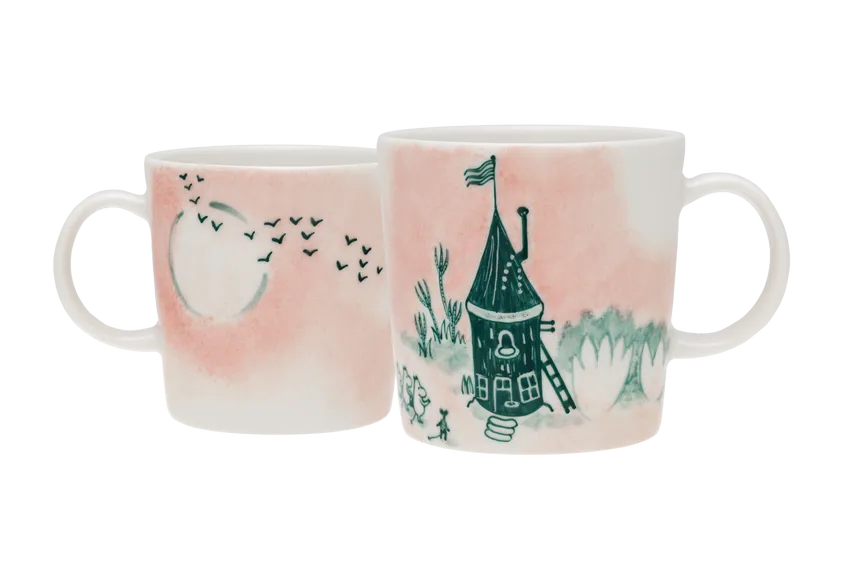 Moomin arabia home mug is hand-painted and its illustration capture the spirit of the Moomin valley of life
